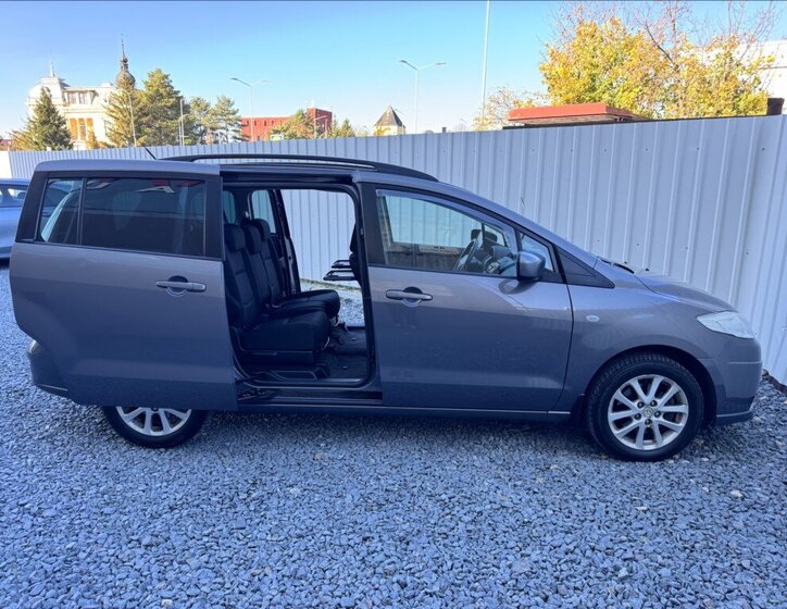 Mazda 5 16