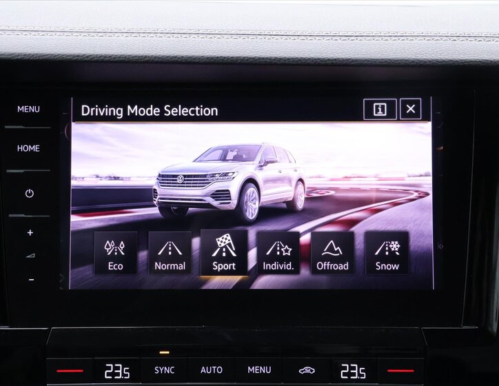 Volkswagen Touareg SUV / Terénní 3,0 l 170 kw