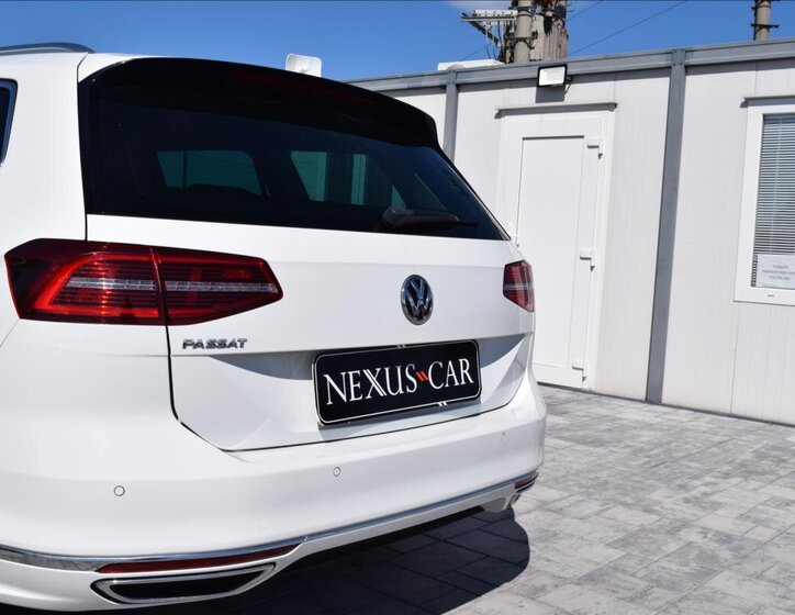 Volkswagen Passat 12