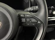 Toyota Yaris Cross 12