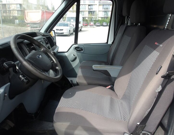 Ford Transit Skříň 2,2 l 63 kw