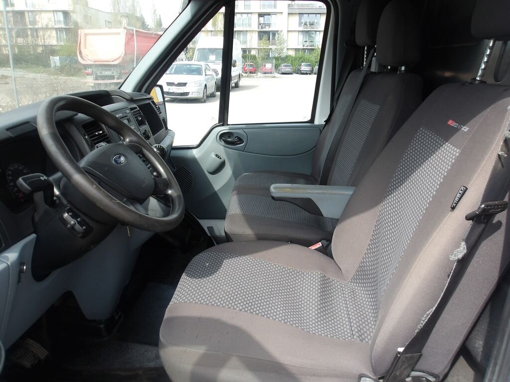 Ford Transit Skříň 2,2 l 63 kw