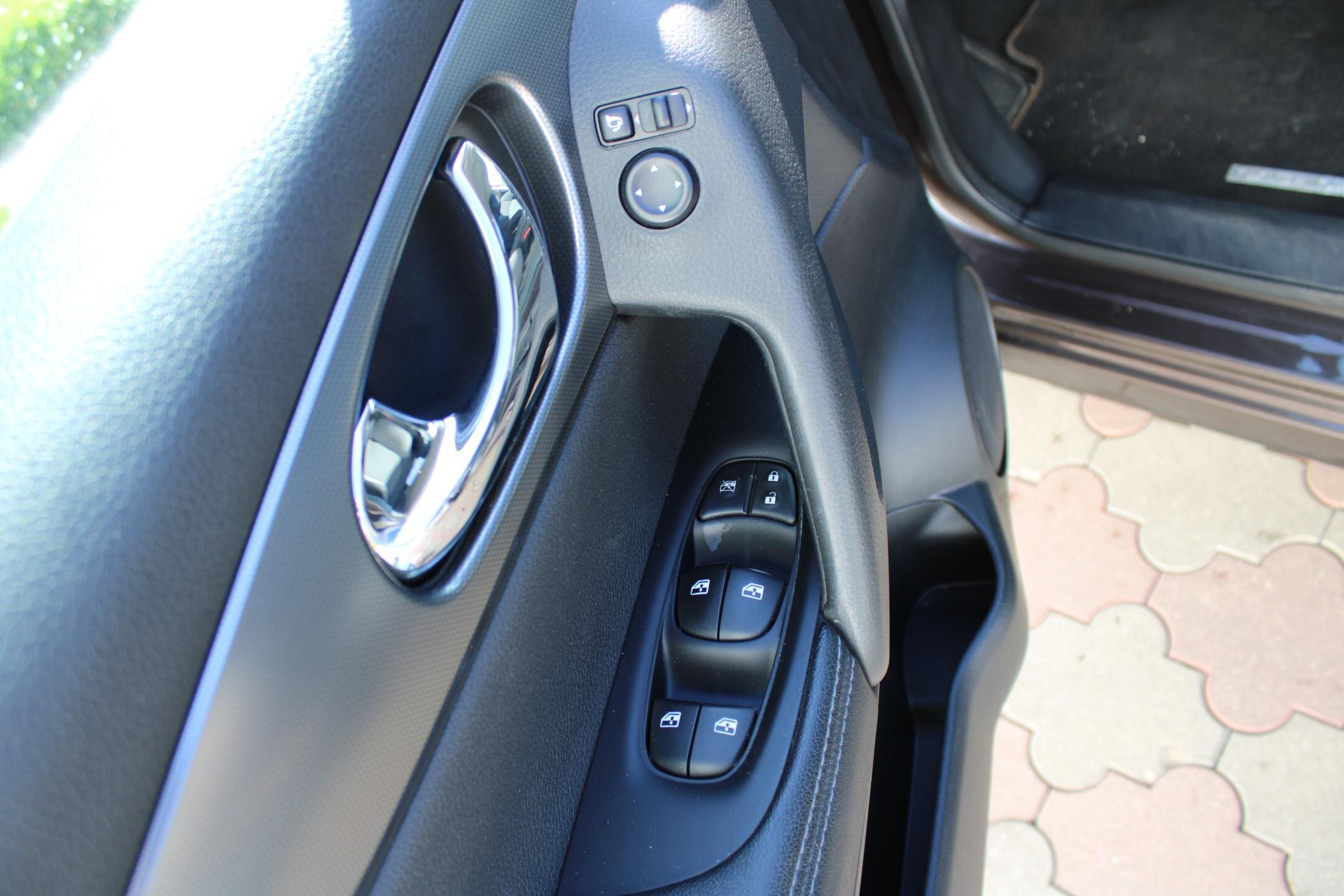 Nissan Qashqai SUV / Terénní 1,3 l 117 kw