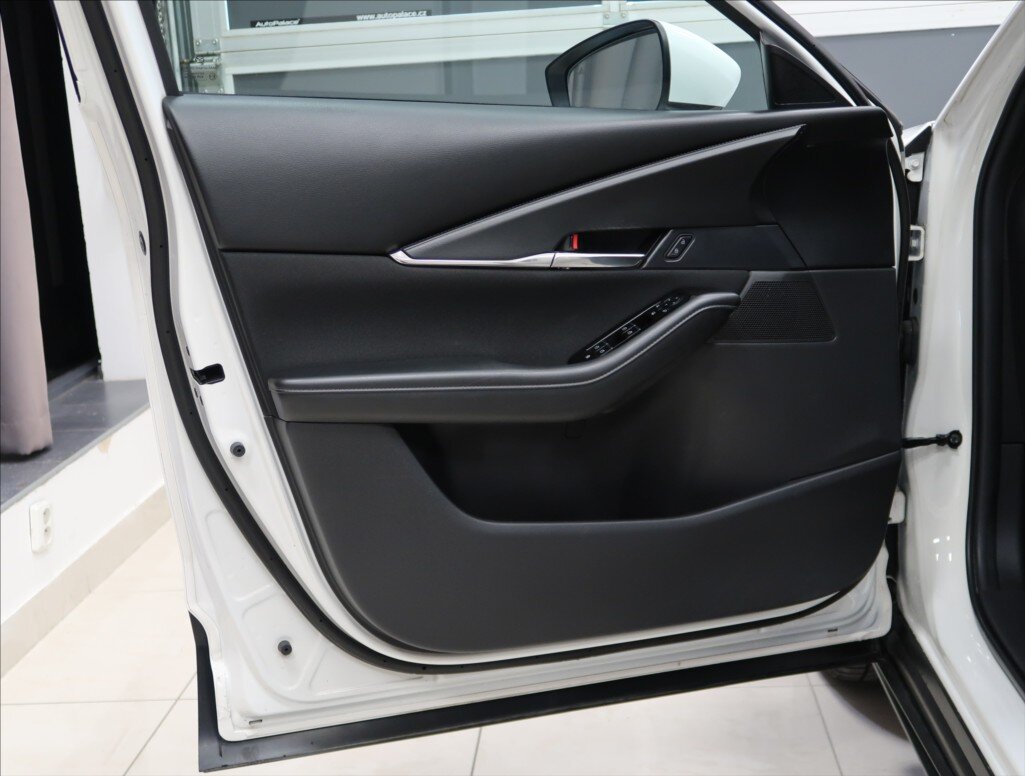 Mazda CX-30 SUV / Terénní 2,0 l 90 kw