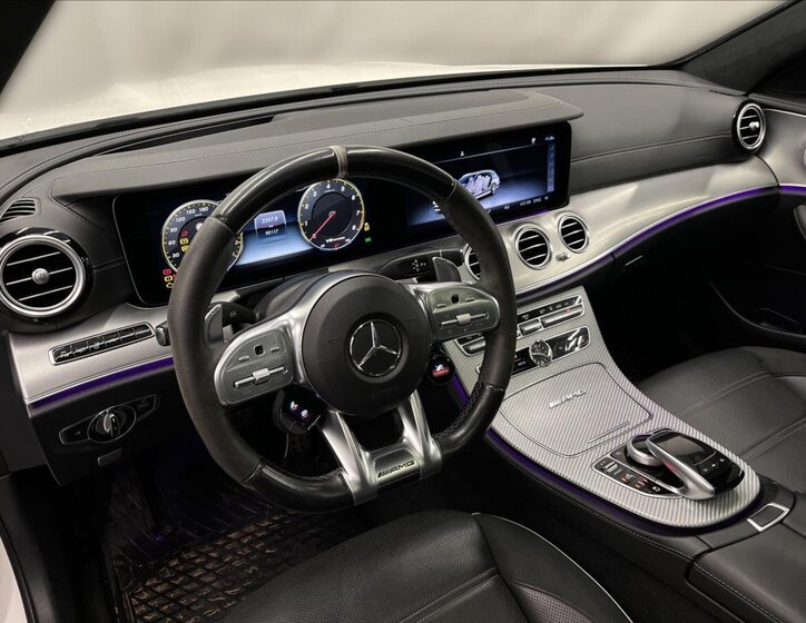 Mercedes-Benz Třídy E Kombi 4,0 l 450 kw