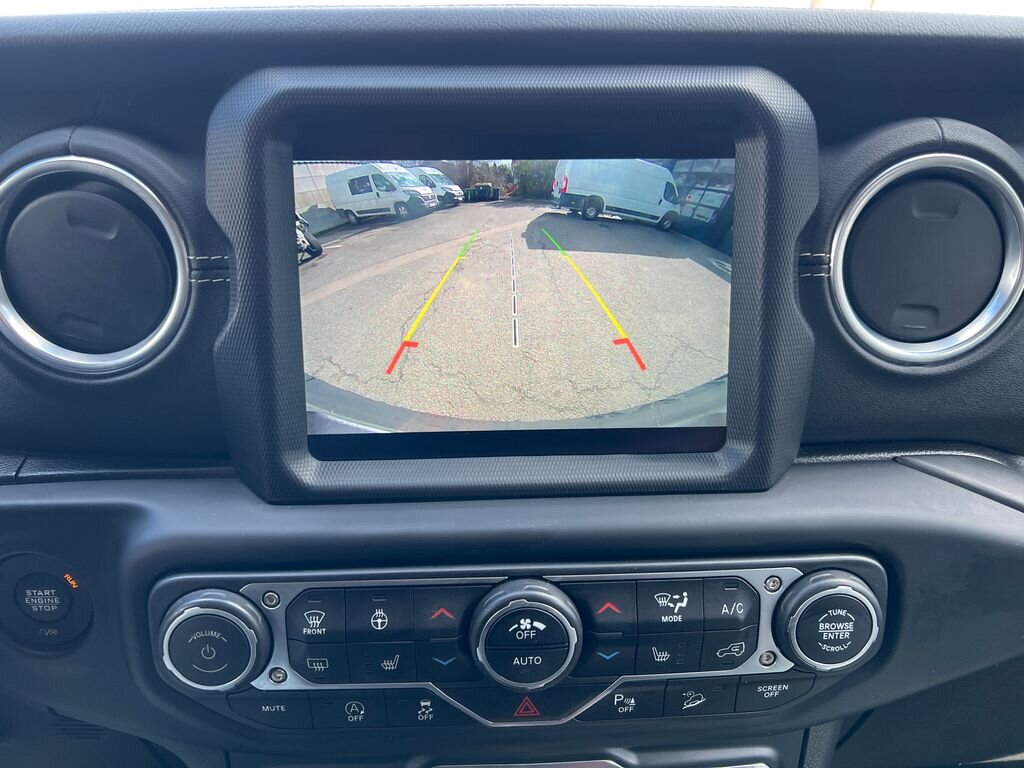 Jeep Wrangler SUV / Terénní 2,0 l 200 kw