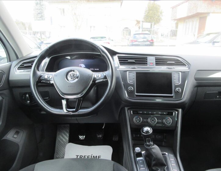 Volkswagen Tiguan SUV / Terénní 2,0 l 110 kw