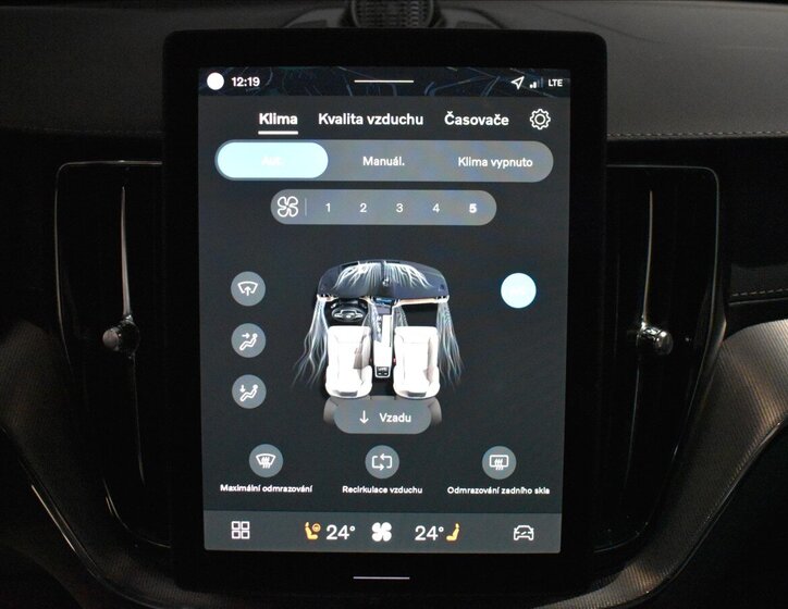 Volvo XC60 SUV / Terénní 2,0 l 184 kw