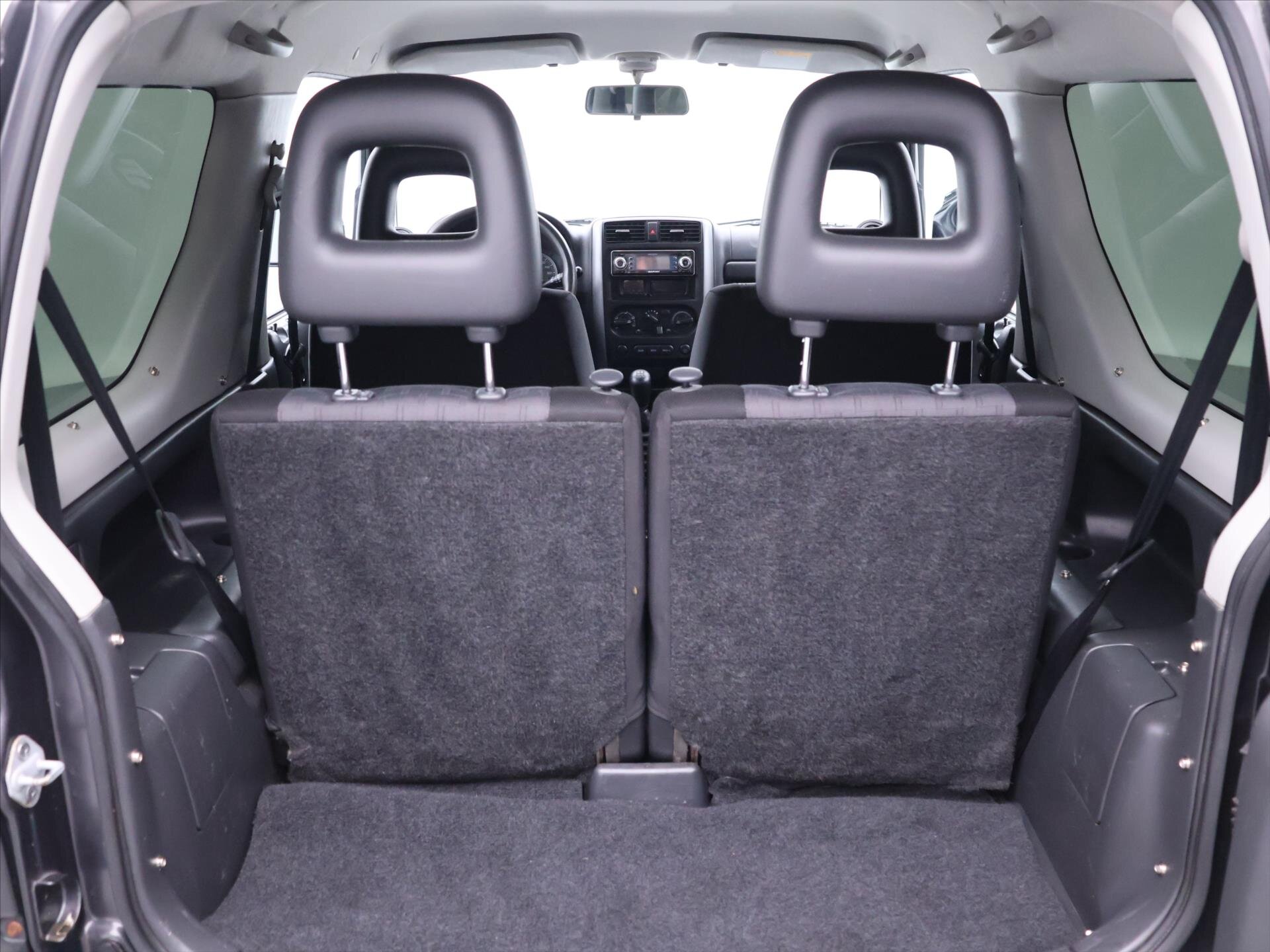 Suzuki Jimny SUV / Terénní 1,3 l 63 kw