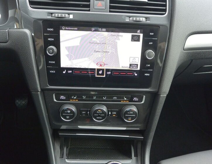 Volkswagen Golf Kombi 2,0 l 110 kw