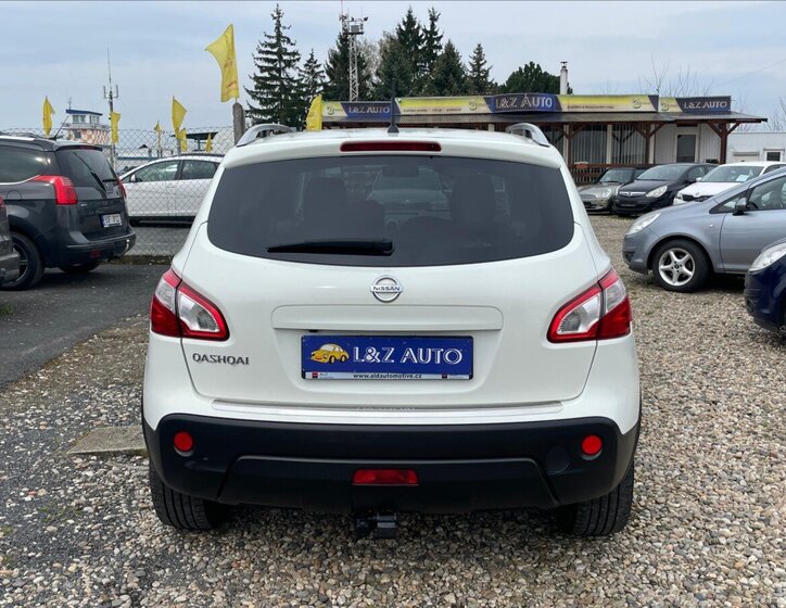 Nissan Qashqai SUV / Terénní 2,0 l 104 kw