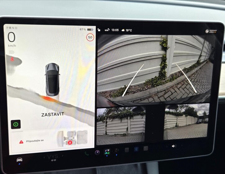 Tesla Model 3 Sedan / Limuzína 0,0 208 kw