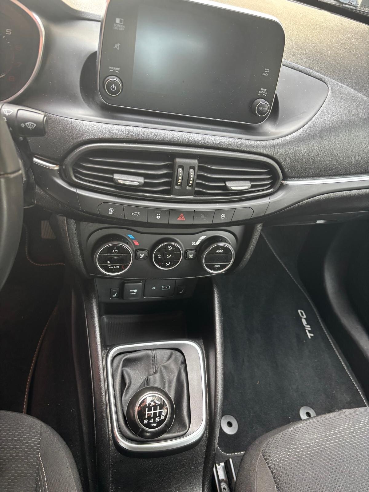 Fiat Tipo Sedan / Limuzína 1,4 l 70 kw