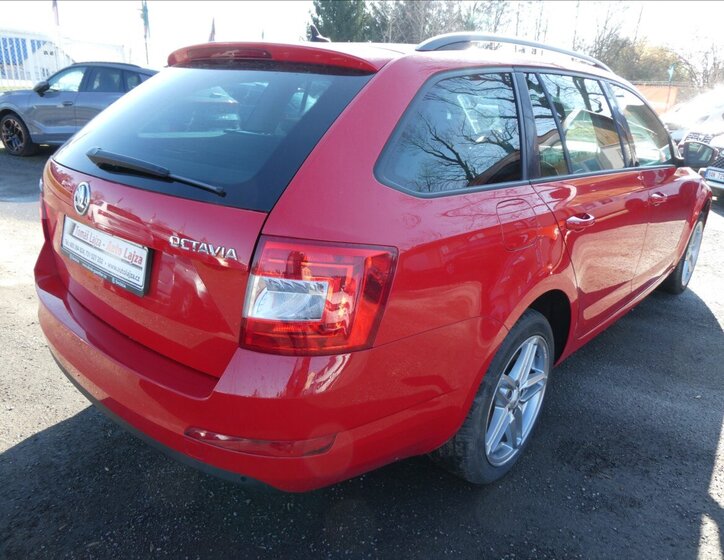 Škoda Octavia Kombi 1,6 l 77 kw