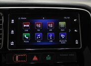 Mitsubishi Outlander SUV / Terénní 2,0 l 110 kw