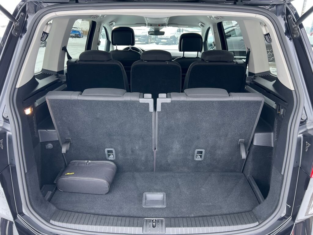 Volkswagen Touran MPV 1,5 l 110 kw