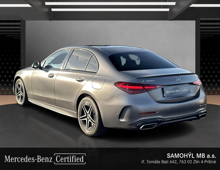 Mercedes-Benz Třídy C Sedan 2,0 l 150 kw