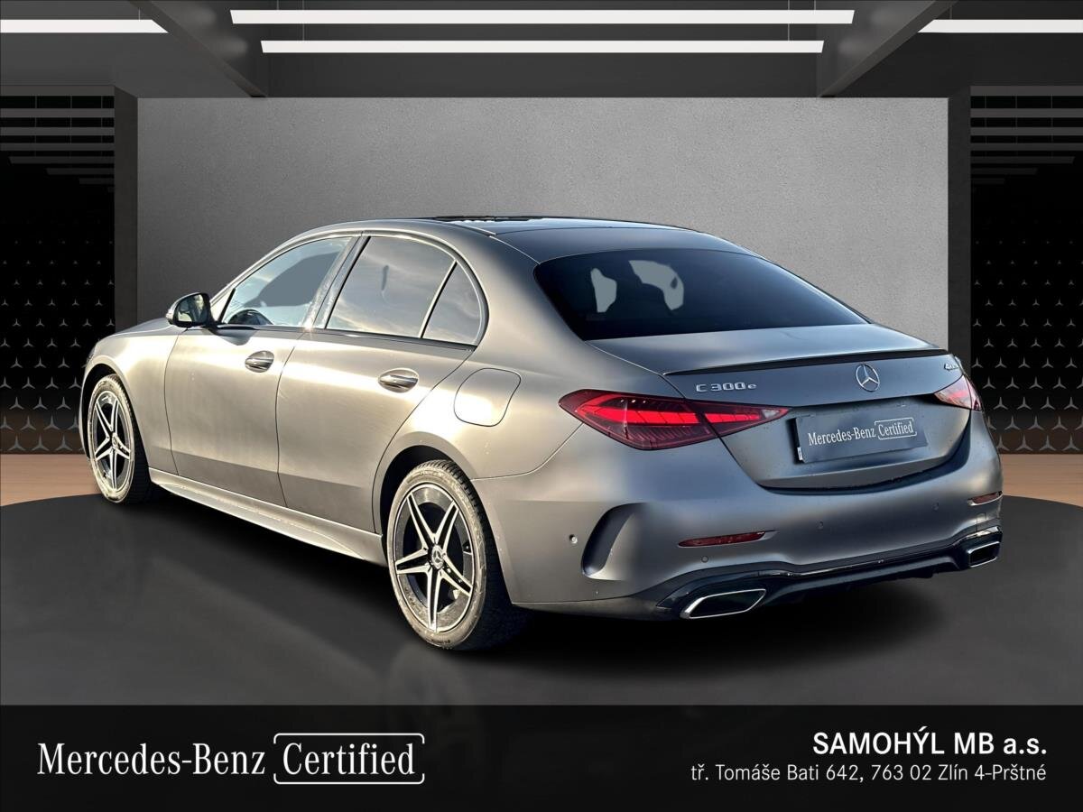 Mercedes-Benz Třídy C Sedan 2,0 l 150 kw