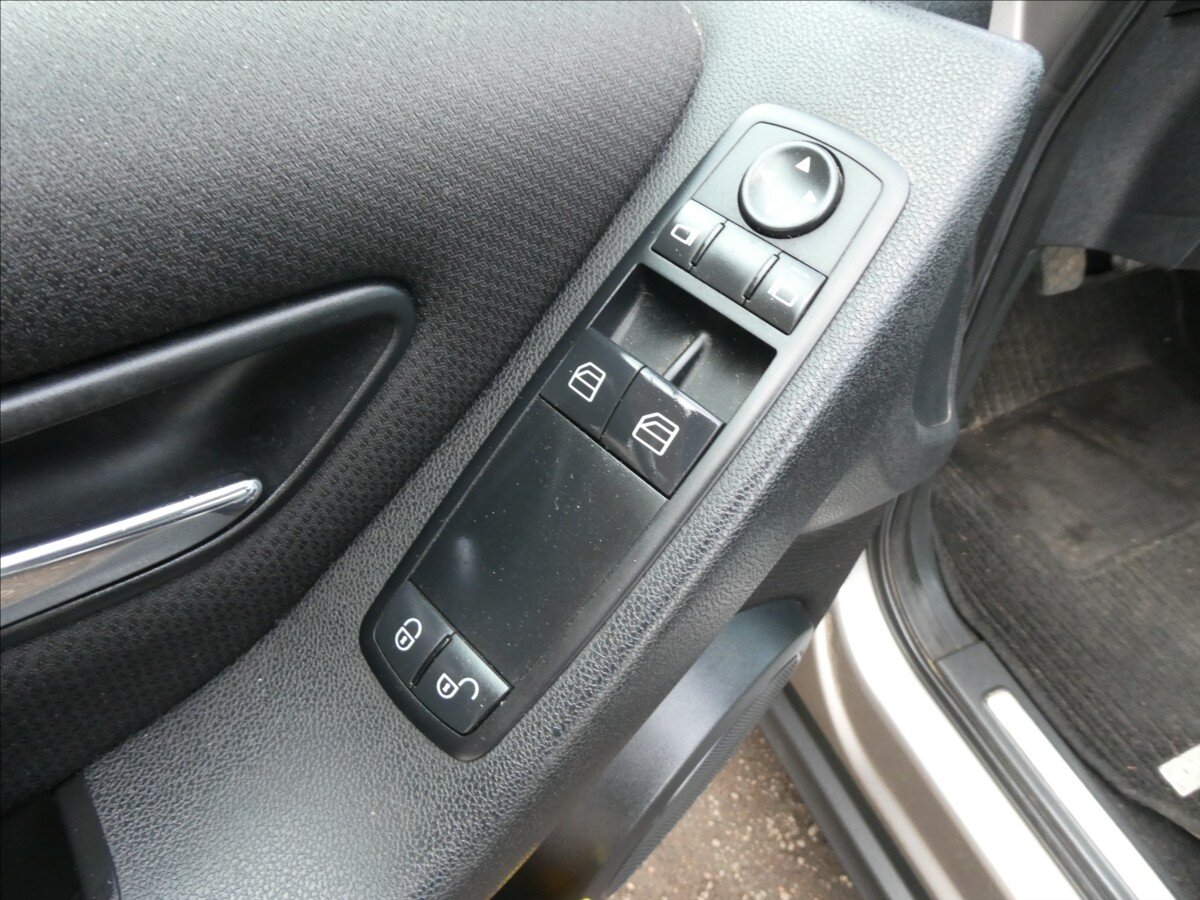 Mercedes-Benz Třídy A Hatchback 1,7 l 85 kw