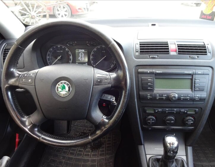 Škoda Octavia Kombi 2,0 l 103 kw