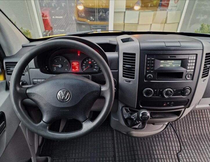 Volkswagen Crafter Skříň 2,0 l 100 kw