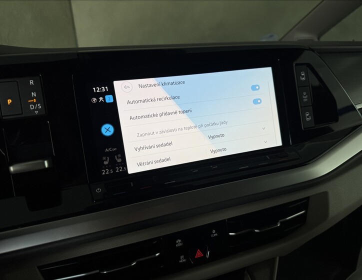 Volkswagen Multivan 42