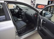 Nissan Qashqai SUV 2,0 l 104 kw