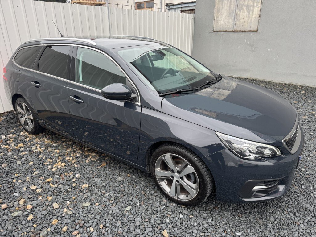 Peugeot 308 Kombi 1,5 l 96 kw