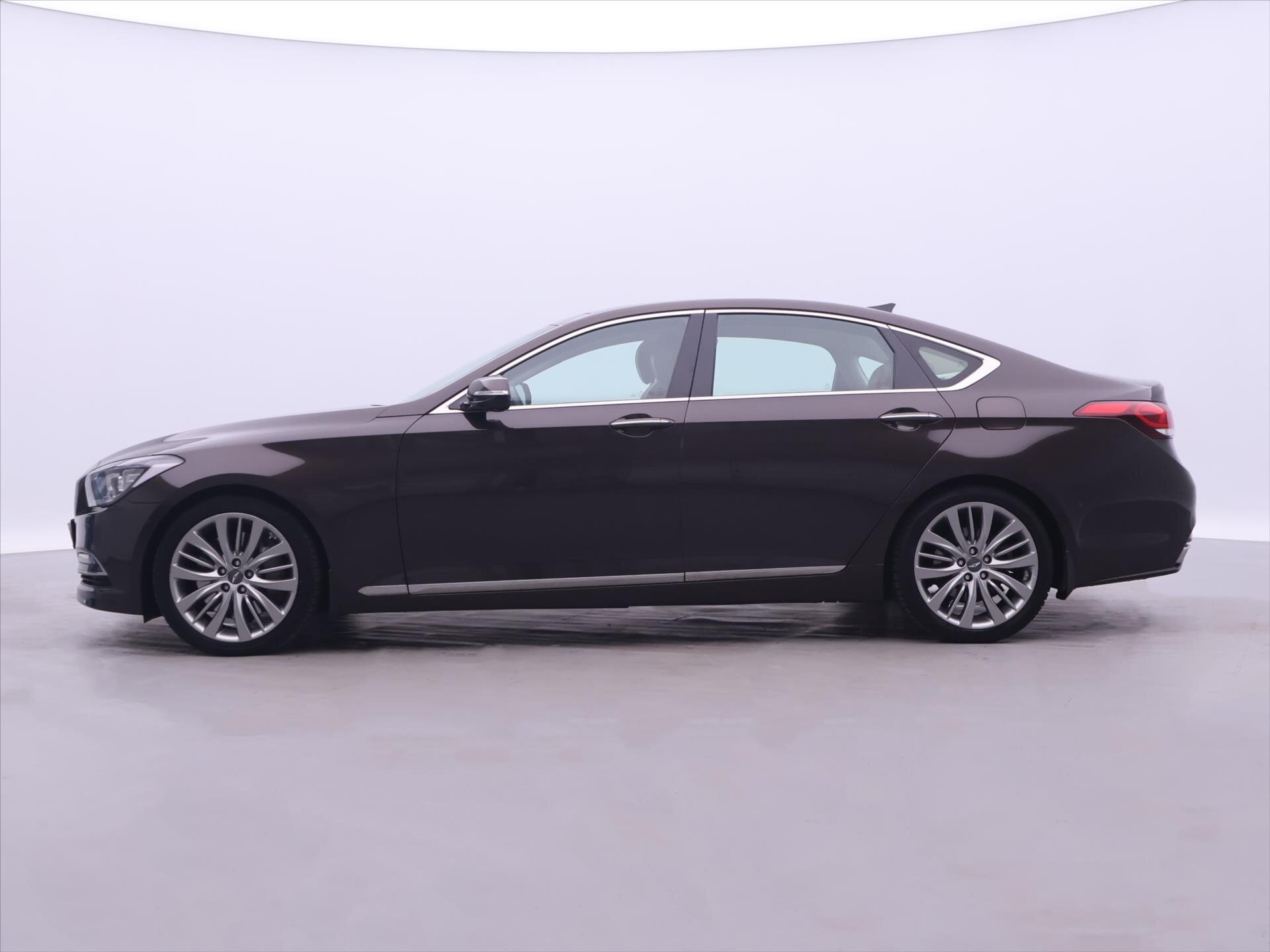 Hyundai Genesis Sedan / Limuzína 3,8 l 232 kw