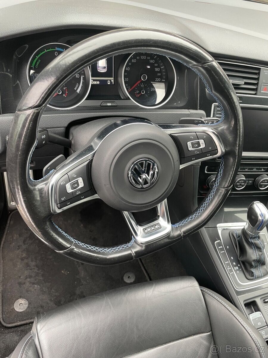 Volkswagen Golf Hatchback 0,0 110 kw