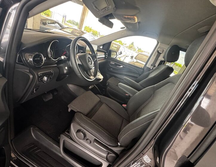 Mercedes-Benz Třídy V 9