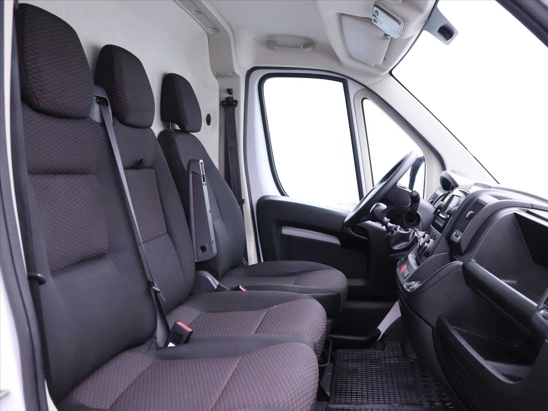 Opel Movano Skříň 2,2 l 88 kw