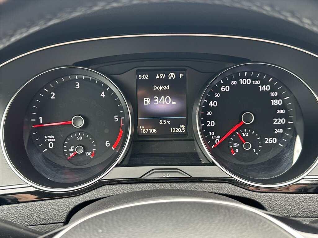 Volkswagen Passat Kombi 2,0 l 140 kw