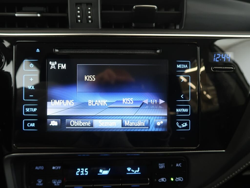 Toyota Auris Kombi 1,6 l 97 kw