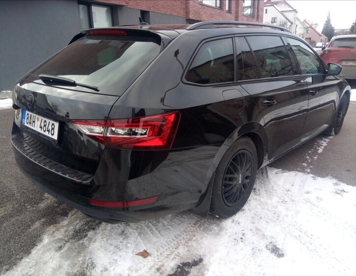 Škoda Superb Kombi 2,0 l 140 kw