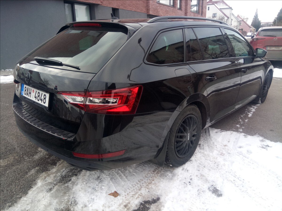 Škoda Superb Kombi 2,0 l 140 kw