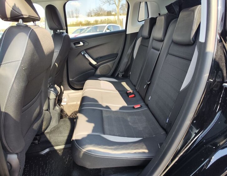 Peugeot 2008 SUV / Terénní 1,2 l 81 kw