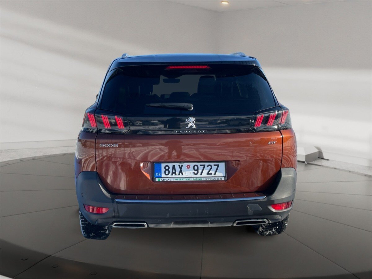 Peugeot 5008 SUV 2,0 l 130 kw