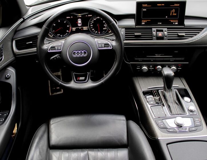 Audi A6 11