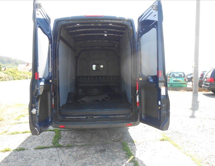 Ford Transit 11