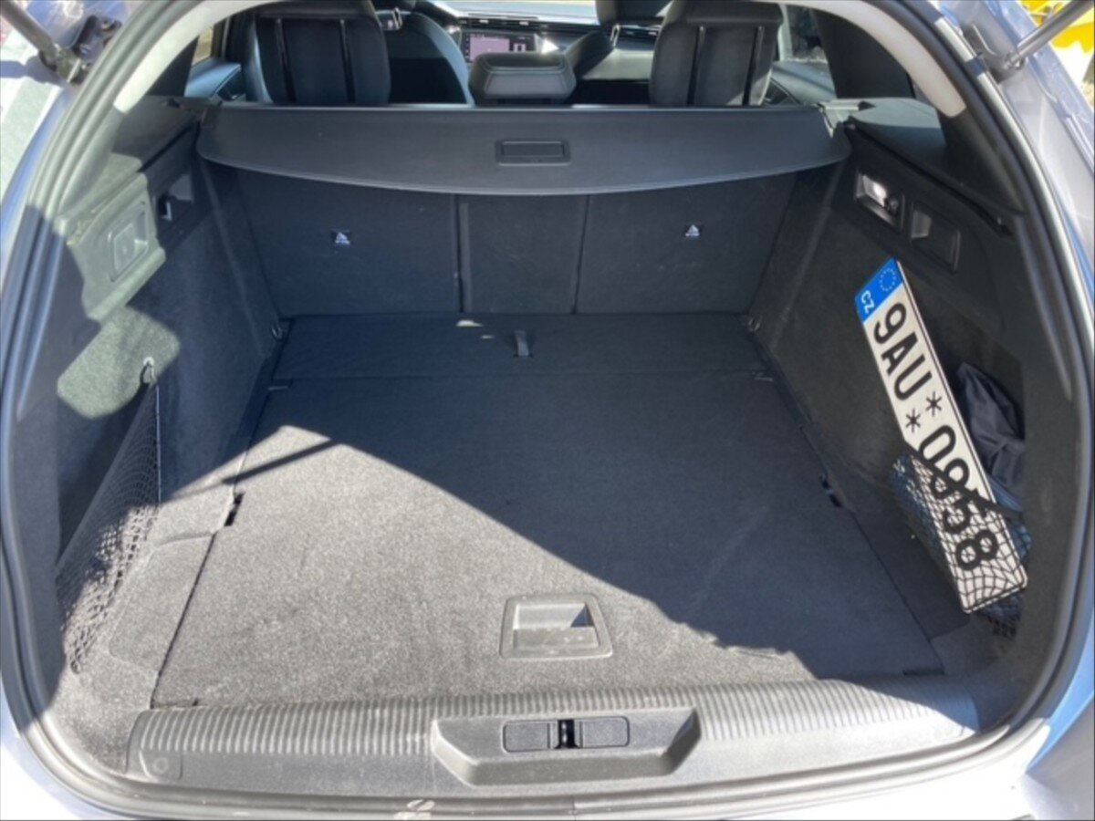 Peugeot 308 Kombi 1,2 l 96 kw