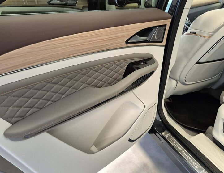 Dongfeng U-Tour MPV 1,5 l 130 kw