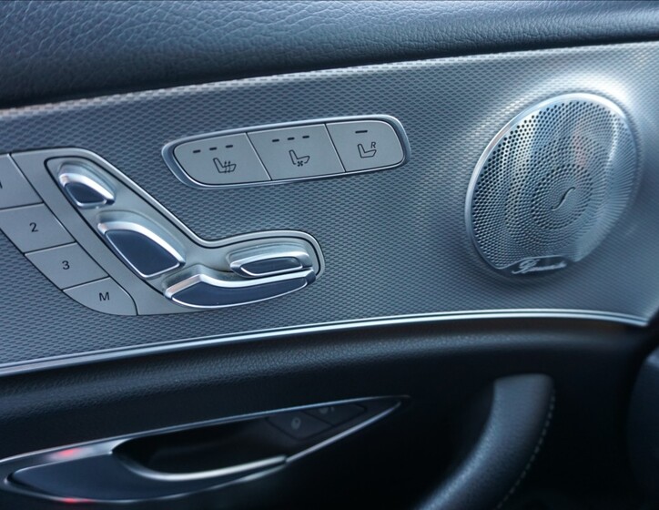 Mercedes-Benz Třídy E 11