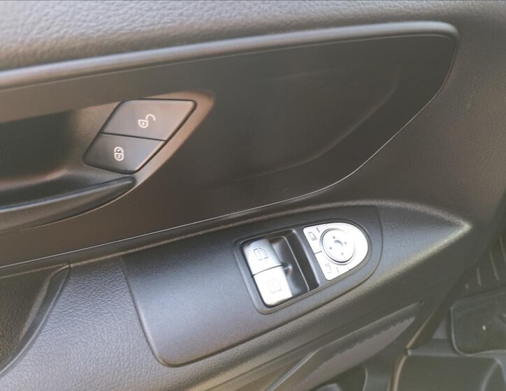 Mercedes-Benz Vito MPV 1,8 l 100 kw