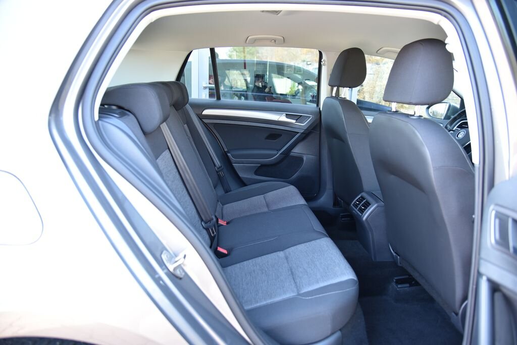 Volkswagen Golf Hatchback 1,2 l 77 kw