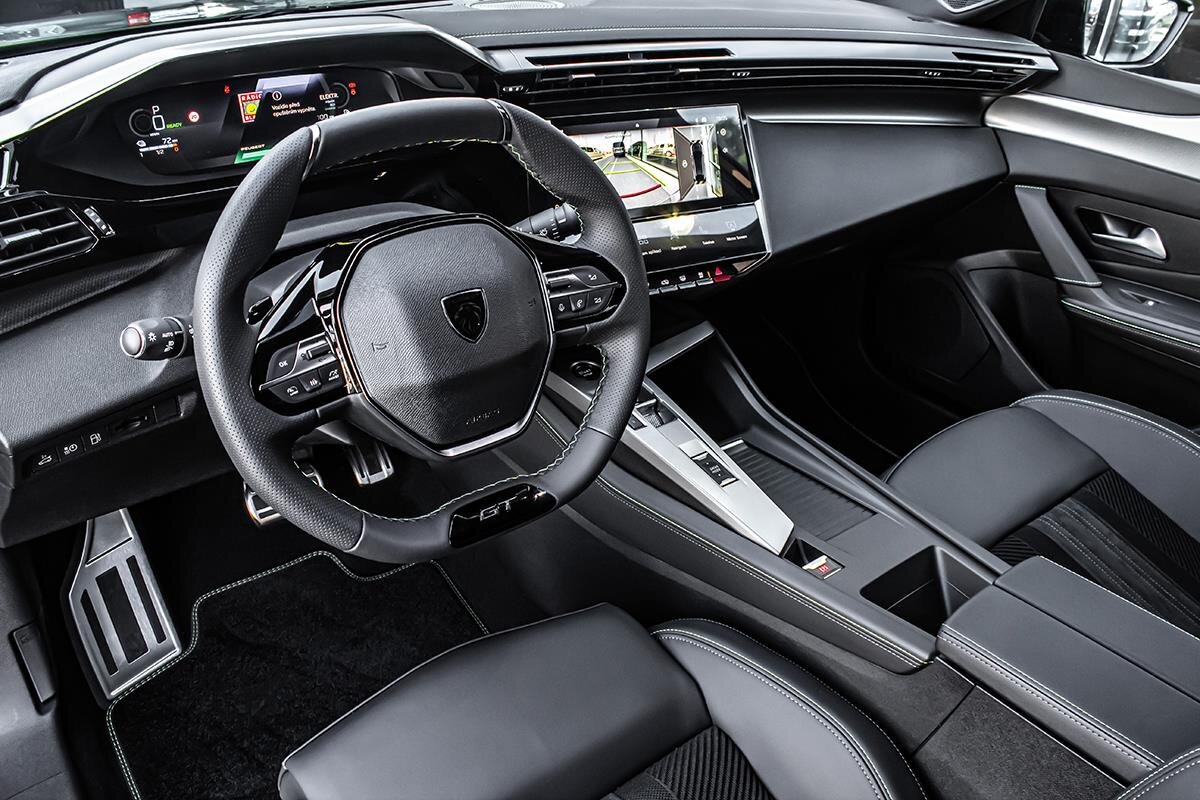 Peugeot 408 Liftback 1,6 l 132 kw
