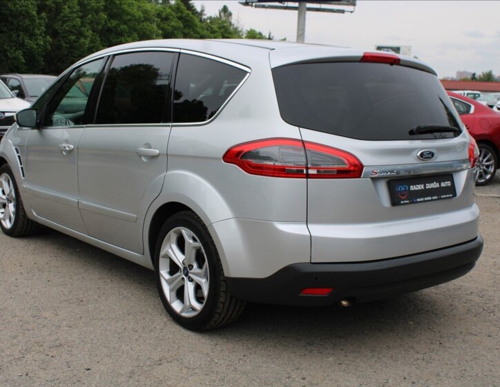 Ford S-MAX MPV 2,0 l 120 kw