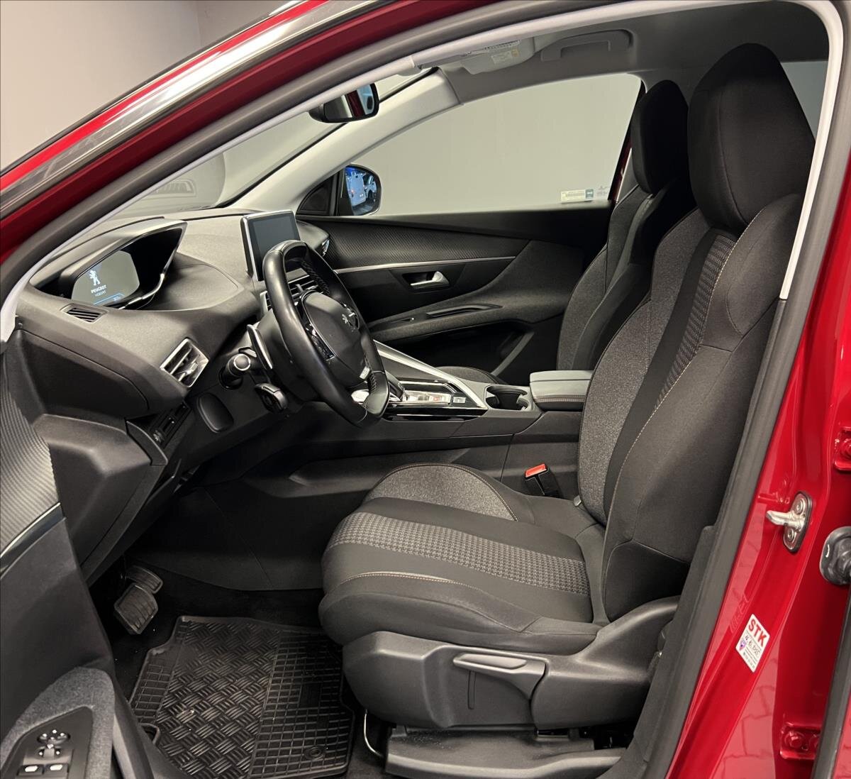 Peugeot 3008 SUV 1,2 l 96 kw