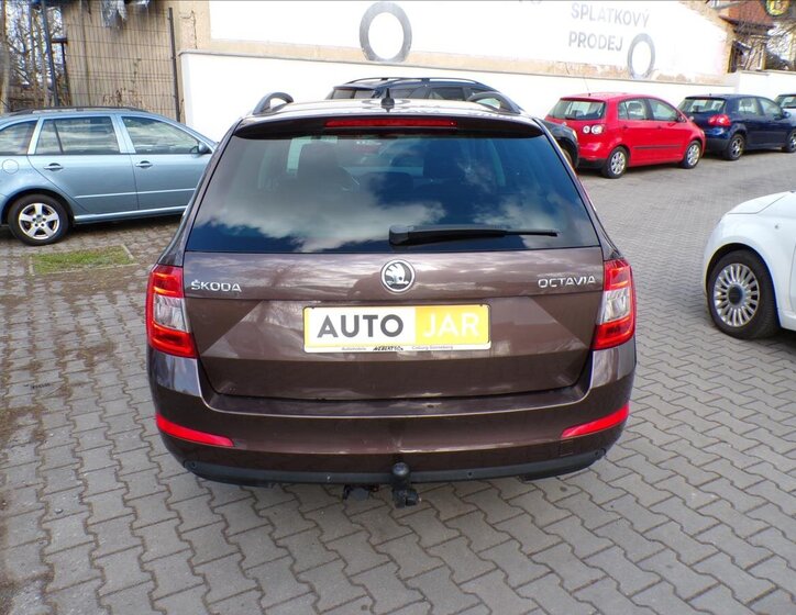 Škoda Octavia Kombi 2,0 l 110 kw