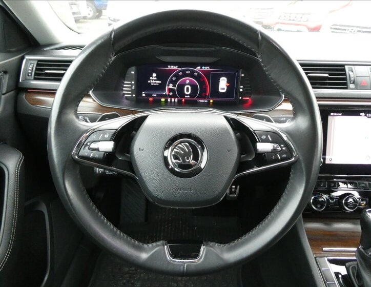 Škoda Superb Kombi 2,0 l 147 kw